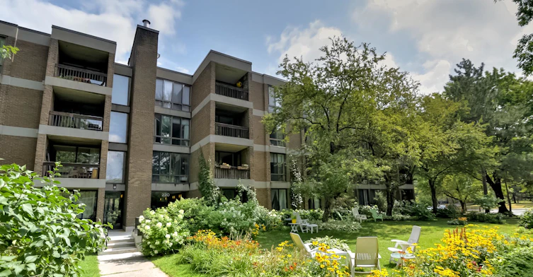 220 Berlioz Rue, Montréal, QC, H3E 1B8 - 9