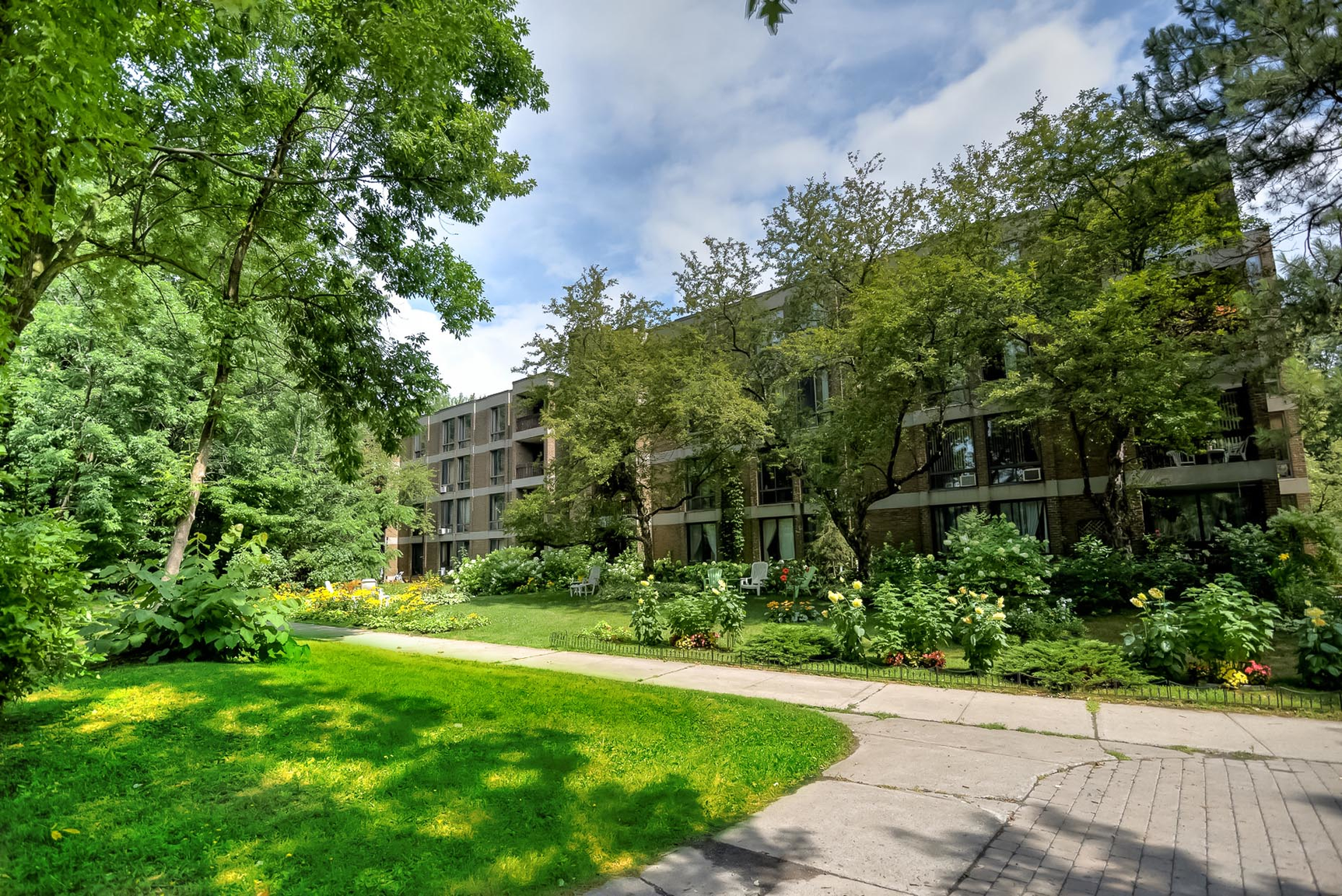 220 Berlioz Rue, Montréal, QC, H3E 1B8 - 8