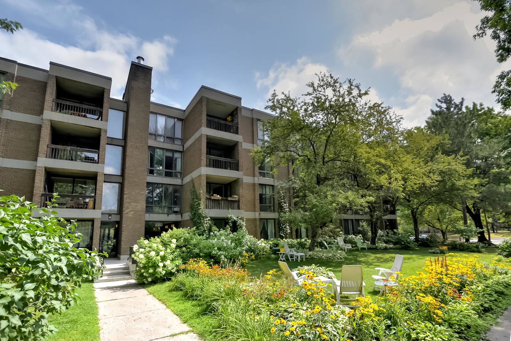 220 Berlioz Rue, Montréal, QC, H3E 1B8 - 9