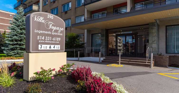 221-390 Cote Vertu Boulevard Ouest, Montréal, QC, H4N 1E3 - 2