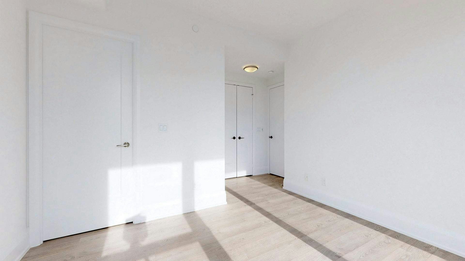 10-101 Erskine, Toronto, ON, M4P 1Y5 - 16