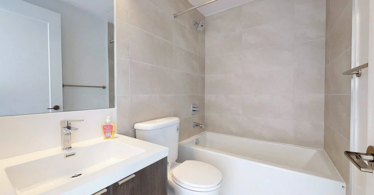 10-101 Erskine, Toronto, ON, M4P 1Y5 - 12