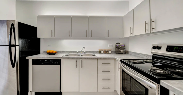 520 De Gaspé Rue, Montréal, QC, H3E 1G1 - 14