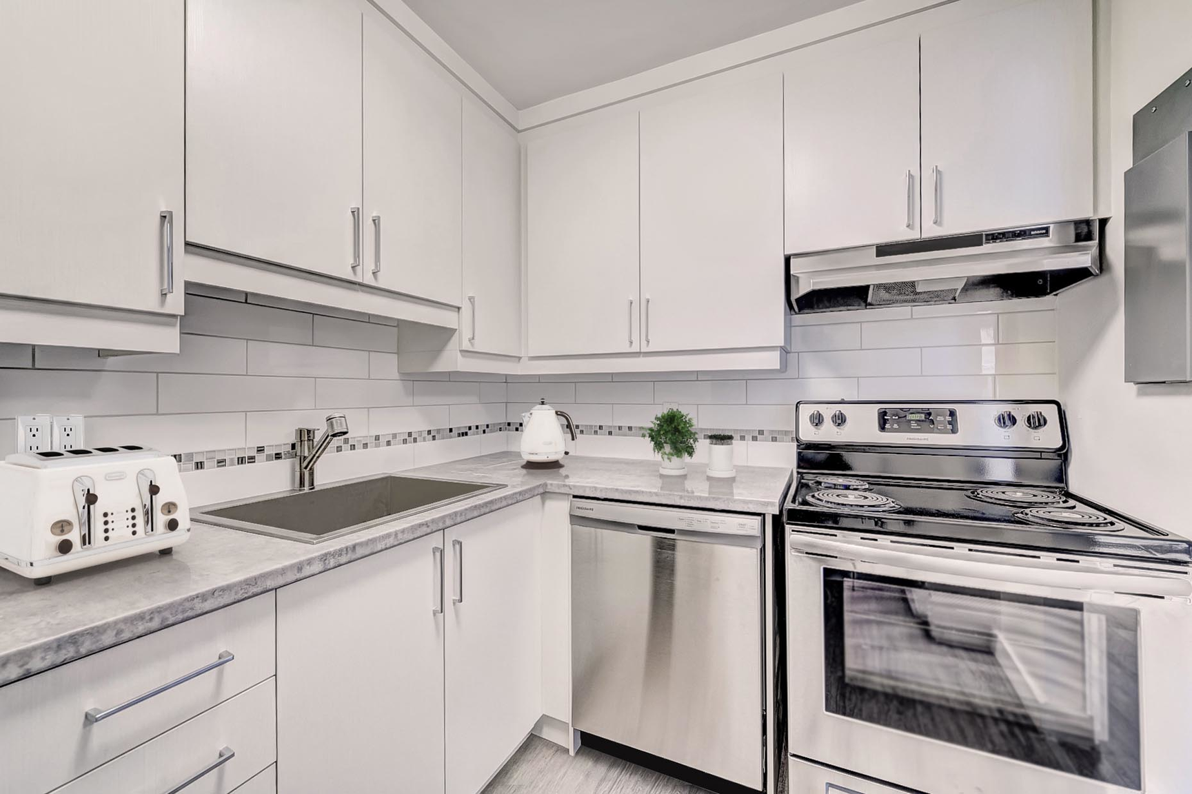 420 Abelard Rue, Montréal, QC, H3E 1B5 - 2