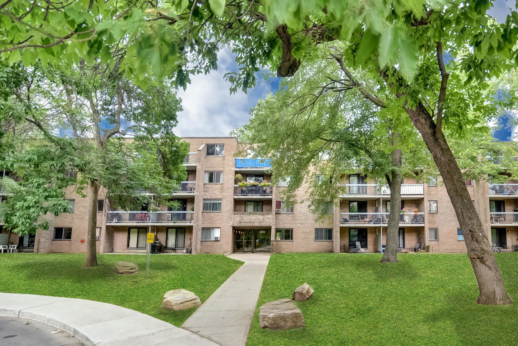 670 De Gaspé, Montréal, QC, H3E 1H8 - 6