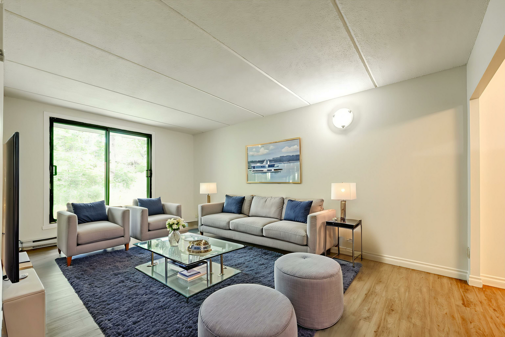 670 De Gaspé, Montréal, QC, H3E 1H8