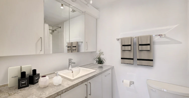 300 Joliette Rue, Longueuil, QC, J4H 2G5 - 7
