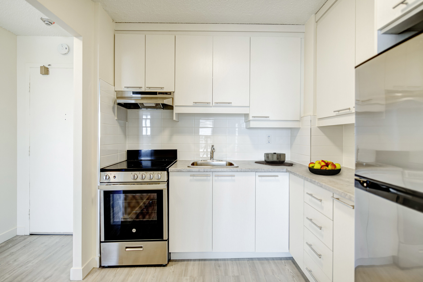 400 Juge Desnoyers Place, Laval, QC, H7G 4S2 - 3