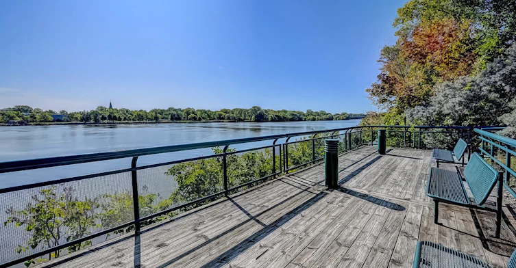 400 Juge Desnoyers Place, Laval, QC, H7G 4S2 - 20