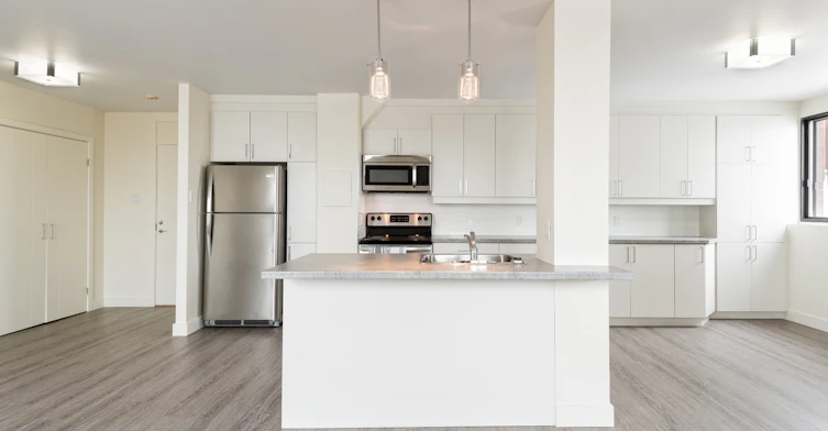 400 Juge Desnoyers Place, Laval, QC, H7G 4S2 - 14