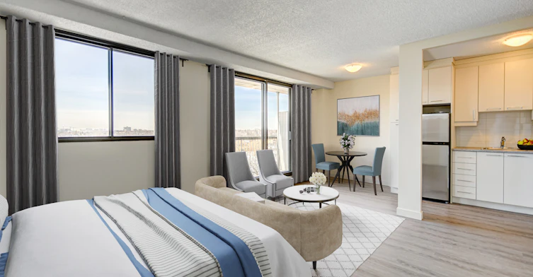 400 Juge Desnoyers Place, Laval, QC, H7G 4S2 - 8
