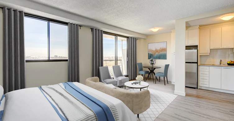 400 Juge Desnoyers Place, Laval, QC, H7G 4S2 - 8