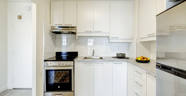 400 Juge Desnoyers Place, Laval, QC, H7G 4S2 - 3