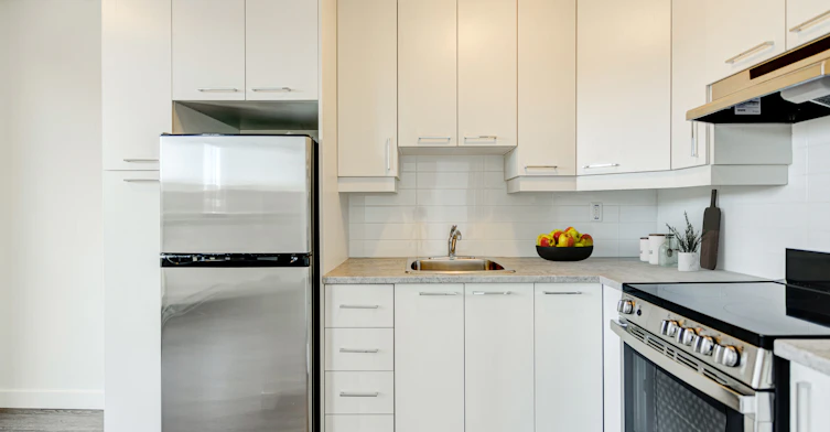 400 Juge Desnoyers Place, Laval, QC, H7G 4S2 - 9