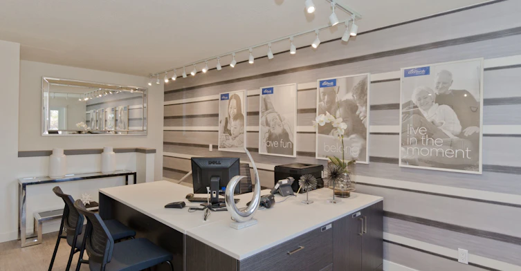 3607 49 Street NW, Calgary, AB, T3A 2H3 - 10