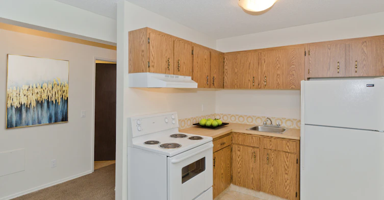 3607 49 Street NW, Calgary, AB, T3A 2H3 - 7