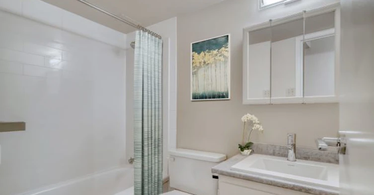 71 Glamis Drive SW, Calgary, AB, T3E 6S5 - 9