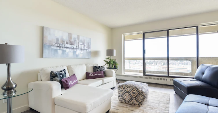 17311 69 Avenue NW, Edmonton, AB, T5T 3S3 - 2