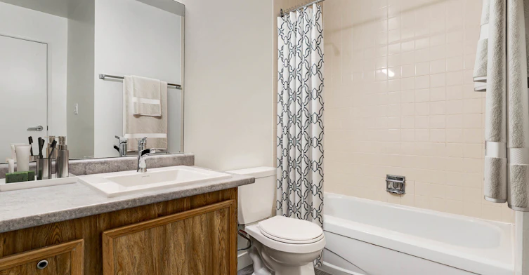 17311 69 Avenue NW, Edmonton, AB, T5T 3S3 - 11