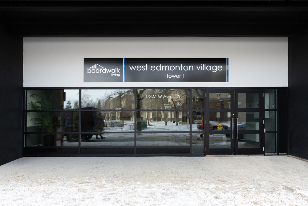 17311 69 Avenue NW, Edmonton, AB, T5T 3S3