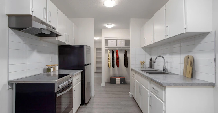 799 Calahoo Road, Spruce Grove, AB, T7X 2T1 - 2
