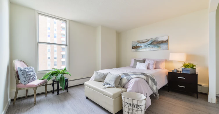 15503 87 Avenue NW, Edmonton, AB, T5R 4K4 - 4