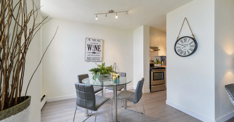 15503 87 Avenue NW, Edmonton, AB, T5R 4K4 - 3