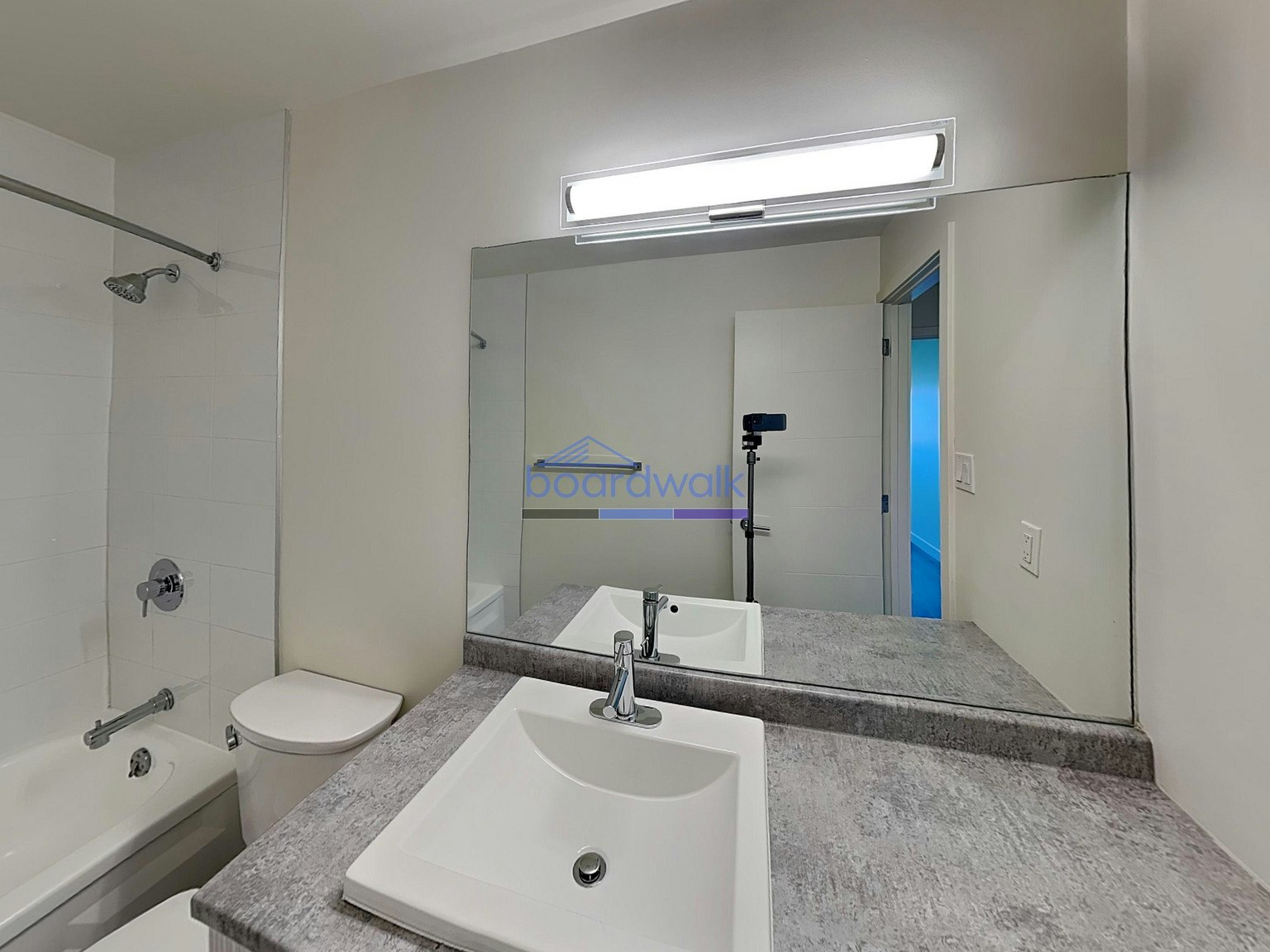 211C-5320 Lakeview Drive SW, Calgary, AB, T3E 6L5 - 2