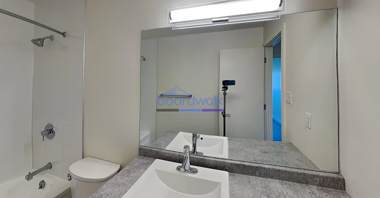 211C-5320 Lakeview Drive SW, Calgary, AB, T3E 6L5 - 2