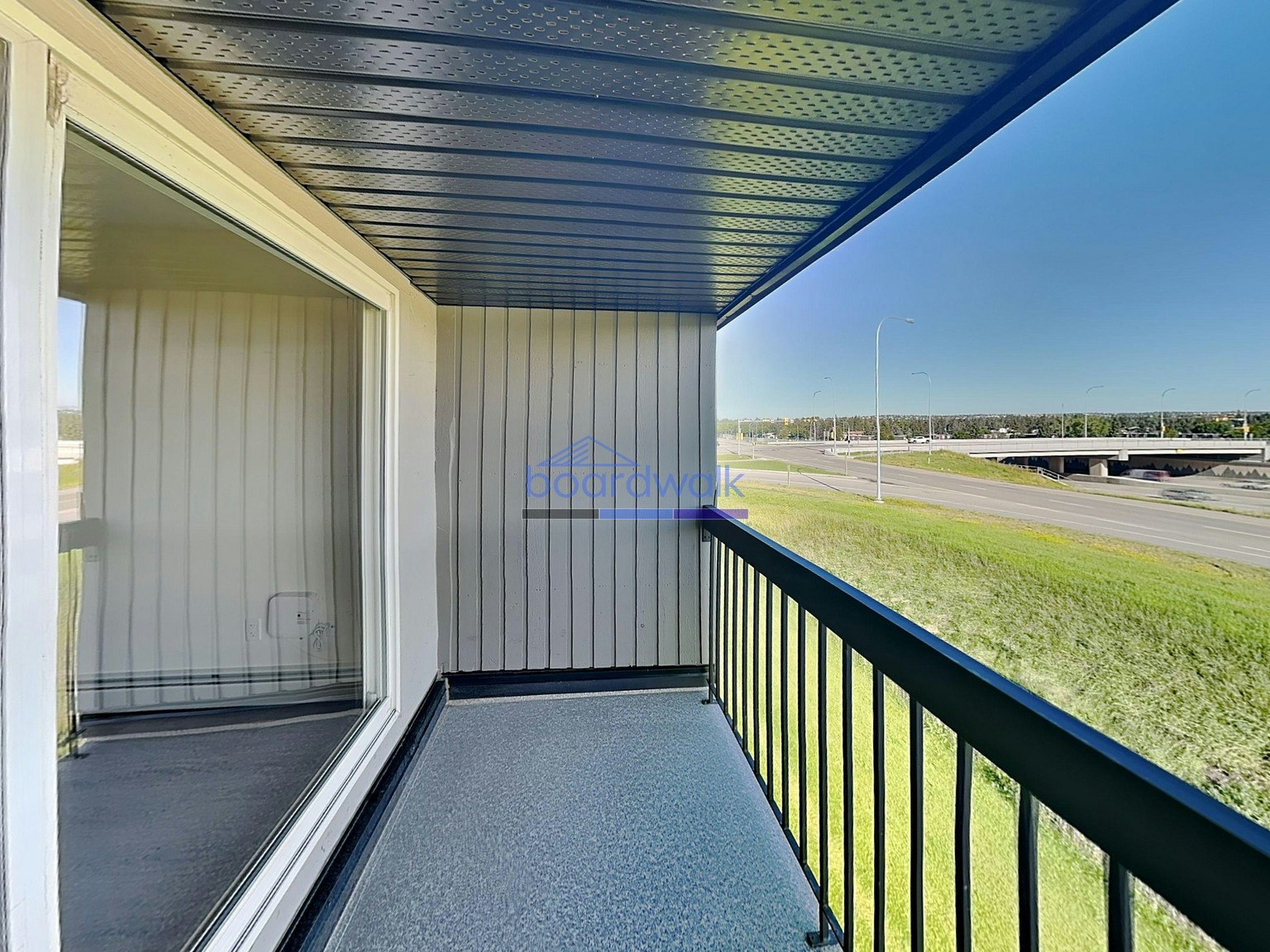 415C-5320 Lakeview Drive SW, Calgary, AB, T3E 6L5