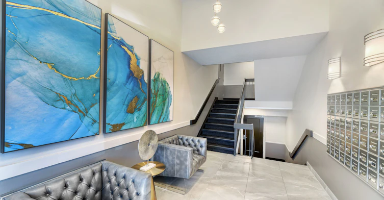 5320 Lakeview Drive SW, Calgary, AB, T3E 6L5 - 3
