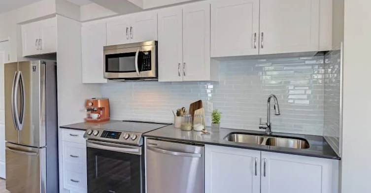 0108-2837 Yonge Street, Toronto, ON, M4N 0A7 - 5
