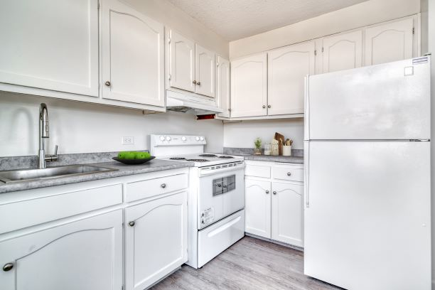 4515 Varsity Drive NW, Calgary, AB, T3A 0Z8 - 10