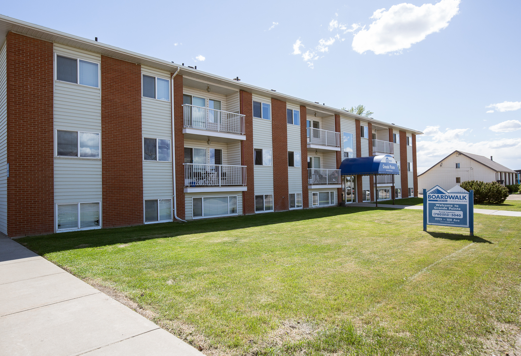 9913 108 Avenue, Grande Prairie, AB, T8V 1N7 - 2