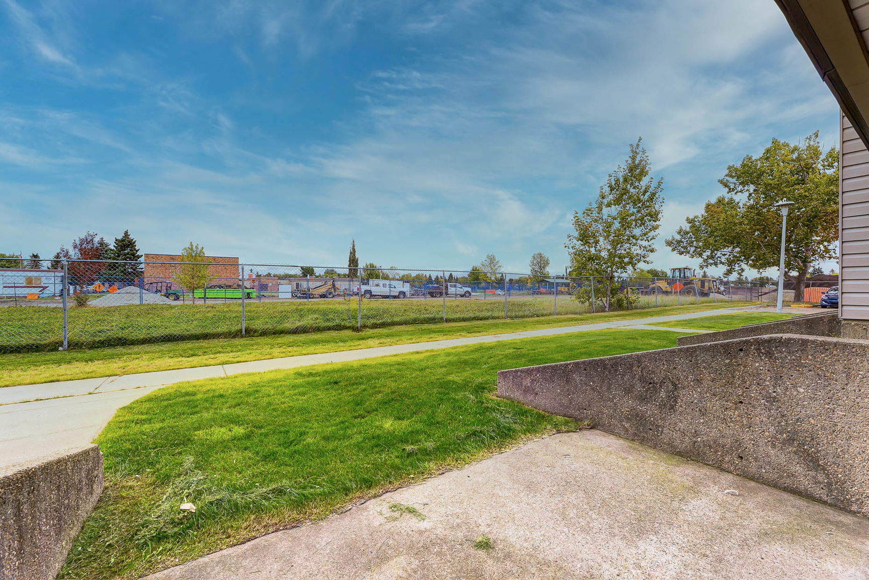 2378 Millbourne Road W, Edmonton, AB, T6K 3B4 - 7