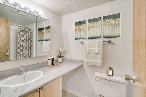 1313 13 Avenue SW, Calgary, AB, T3C 3S1 - 14