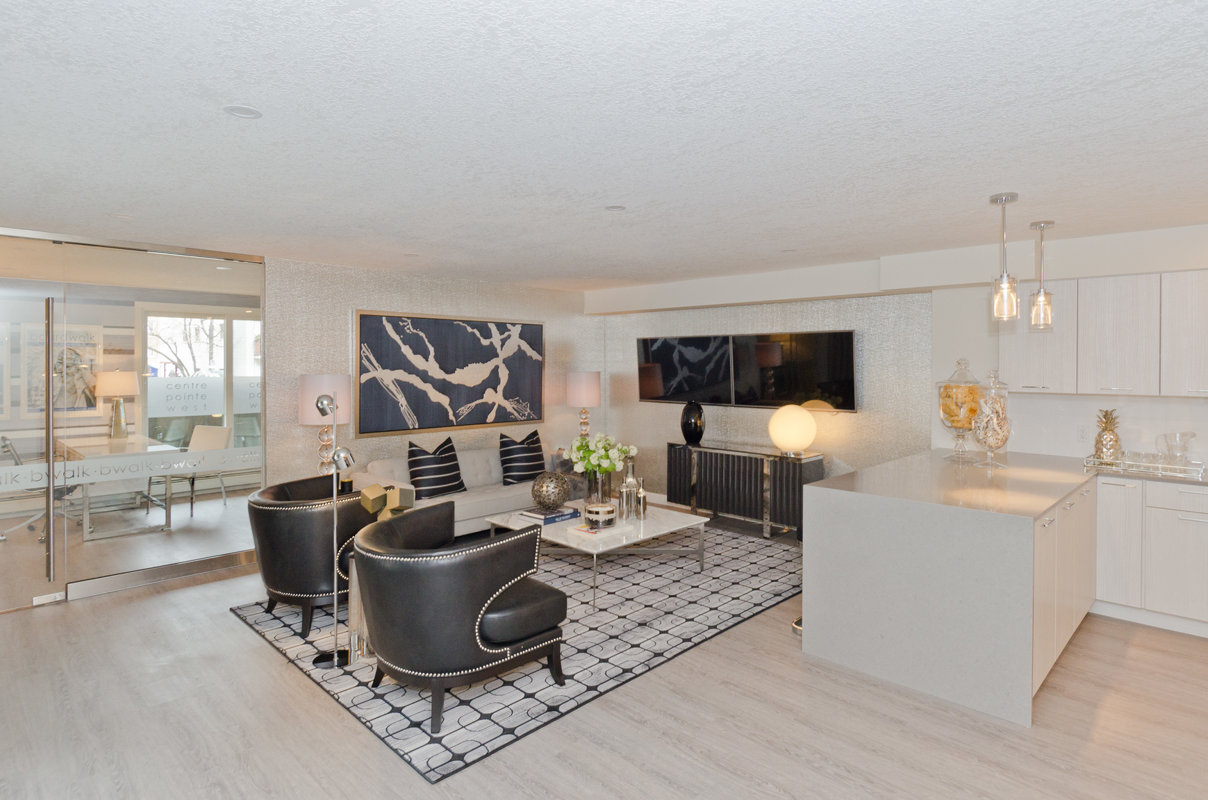 1313 13 Avenue SW, Calgary, AB, T3C 3S1 - 5