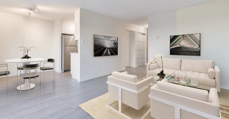 2421 104 Street NW, Edmonton, AB, T6J 5S6 - 2