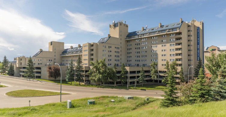 2421 104 Street NW, Edmonton, AB, T6J 5S6 - 8