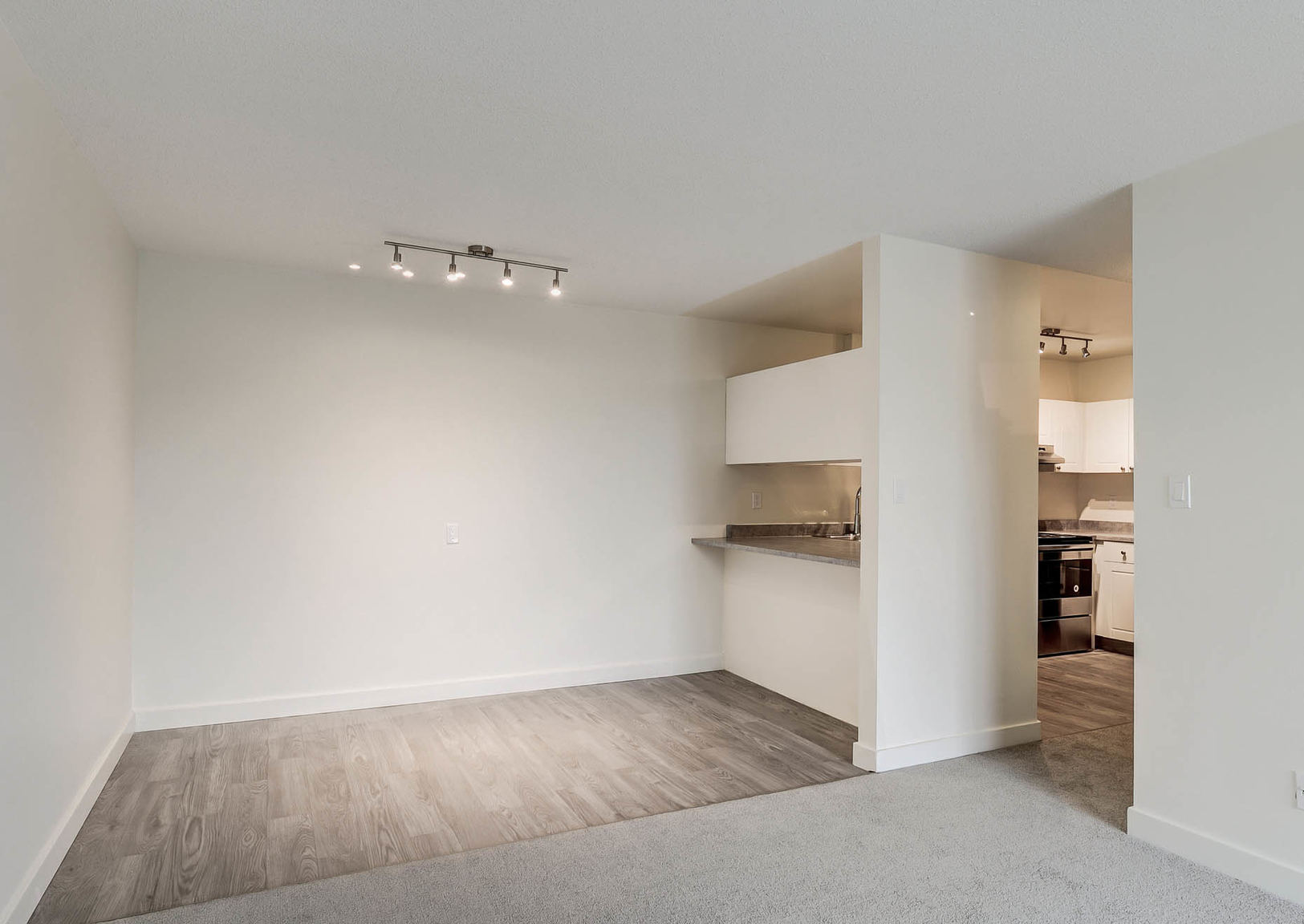 16186 121 Street NW, Edmonton, AB, T5X 4M5 - 4