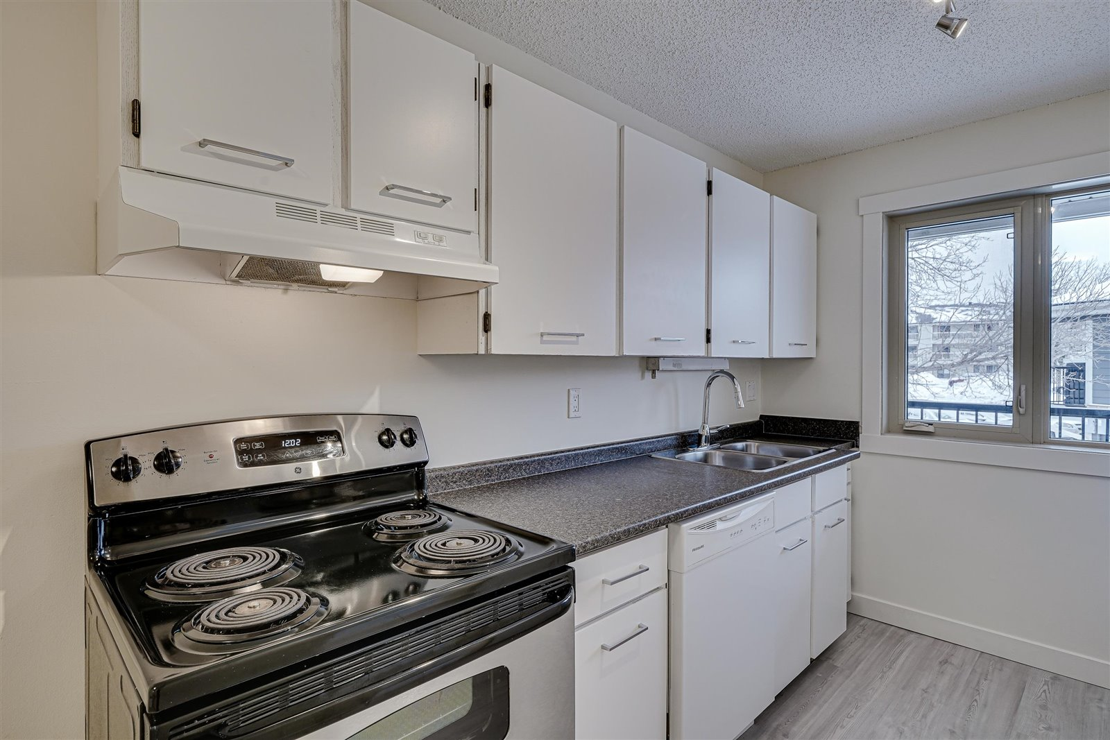 815 Reid Road, Saskatoon, SK, S7N 3C1 - 4
