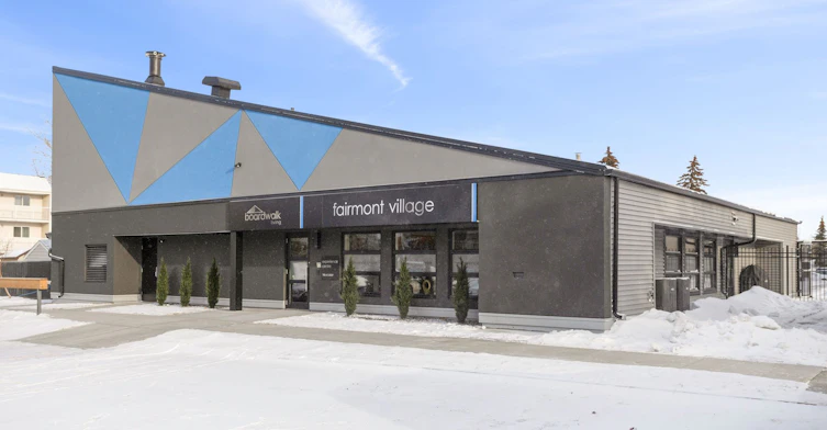 11124 28 Avenue, Edmonton, AB, T6J 4M2 - 12