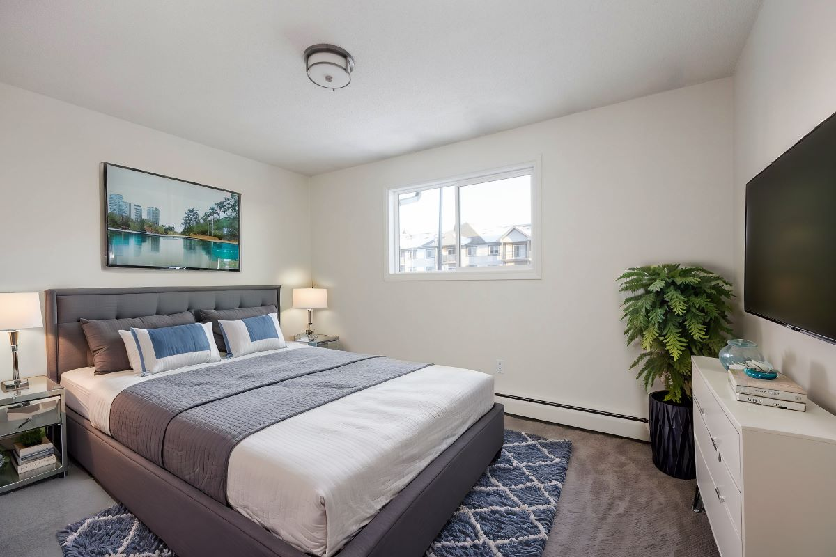 10203 Franklin Avenue, Fort Mcmurray, AB, T9H 2L1 - 4