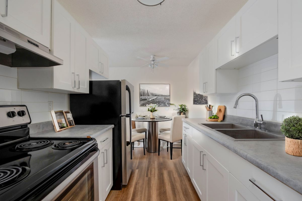 10203 Franklin Avenue, Fort Mcmurray, AB, T9H 2L1 - 3