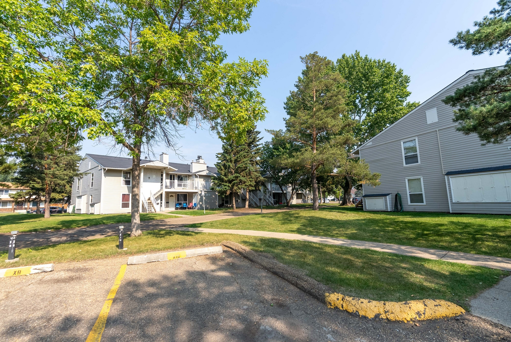 93  Avenue NW, Edmonton, AB, T5T 3E4 - 9