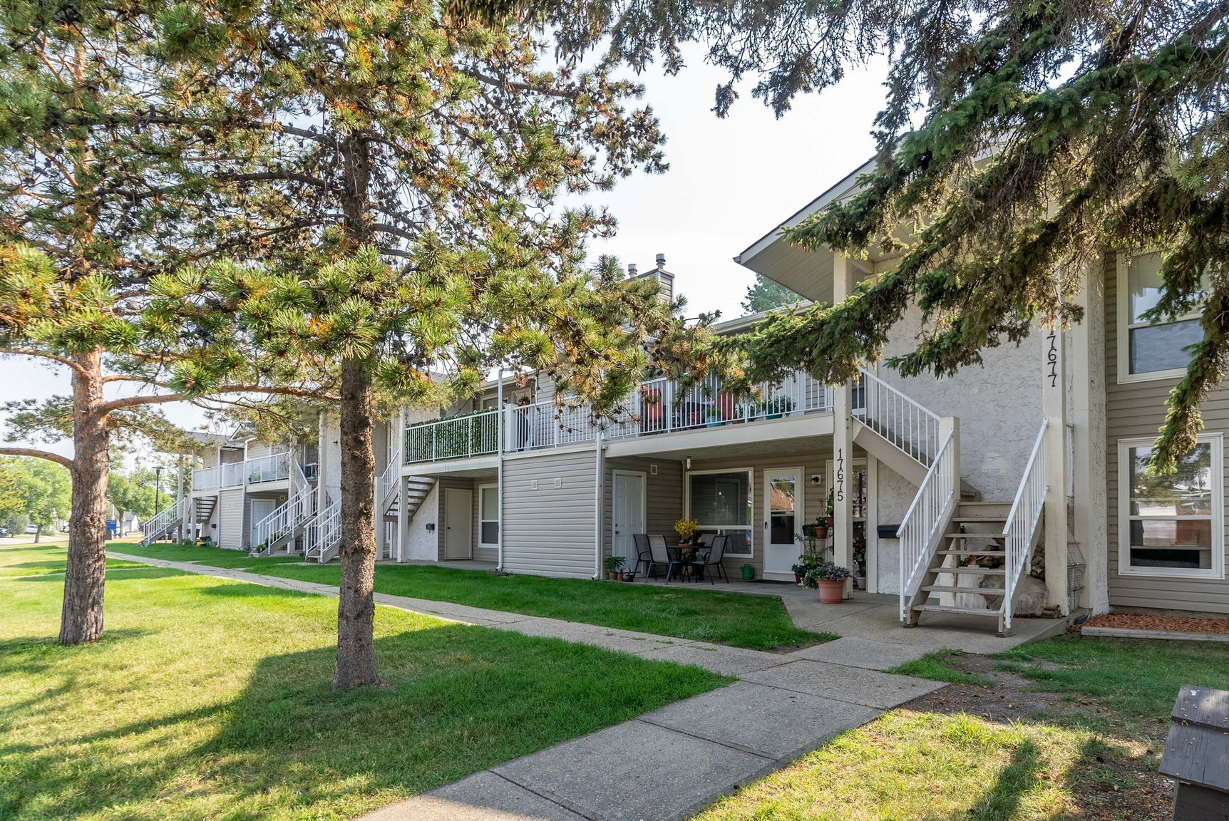 93  Avenue NW, Edmonton, AB, T5T 3E4 - 8