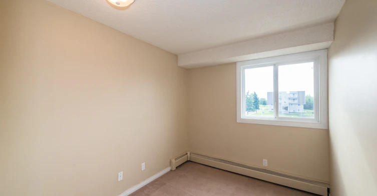 11919 162 Avenue NW, Edmonton, AB, T5X 3R1 - 9