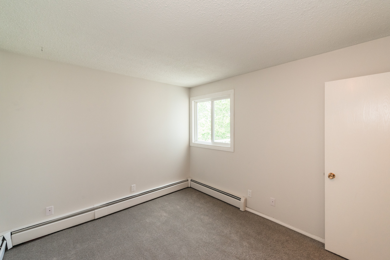 11919 162 Avenue NW, Edmonton, AB, T5X 3R1 - 3