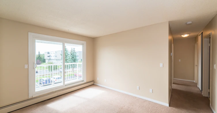 11919 162 Avenue NW, Edmonton, AB, T5X 3R1 - 8