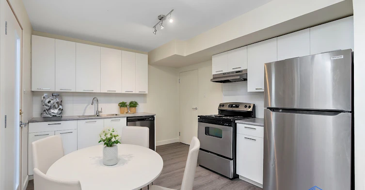 17104 75 Avenue NW, Edmonton, AB, T5T 2R4 - 3